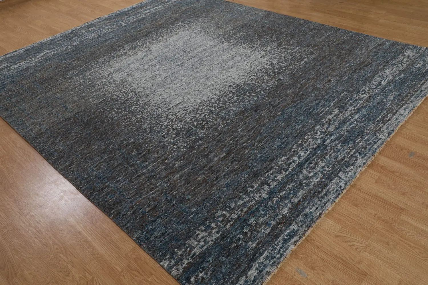 Amazon 7' 11" x 10' Handmade Area rug