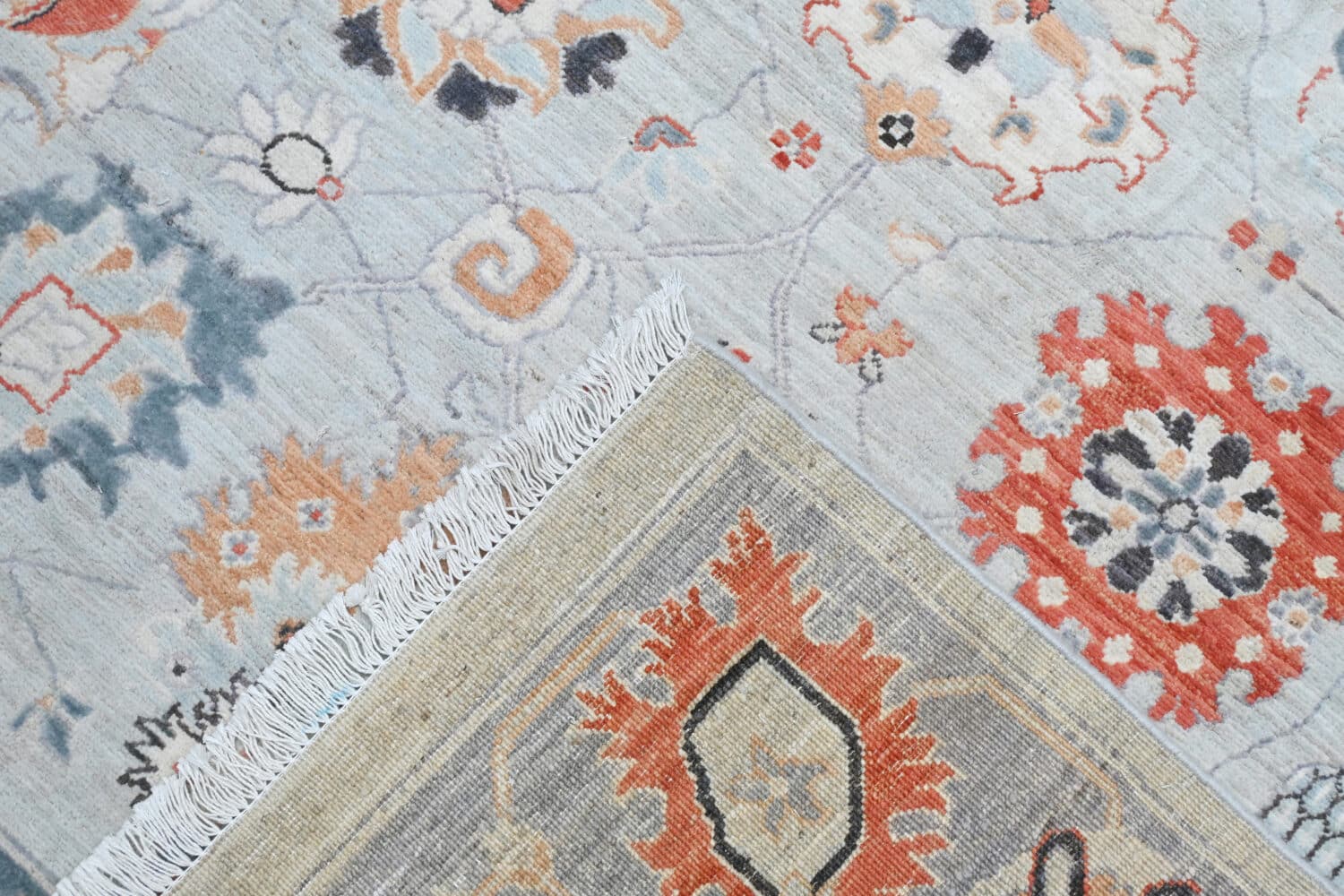 Tabriz Redux 8' 10" x 11' 9" Handmade Area Rug